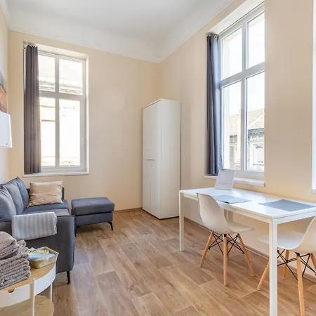 Appartement Mezzanine With Ac At Keleti Railways Long-term